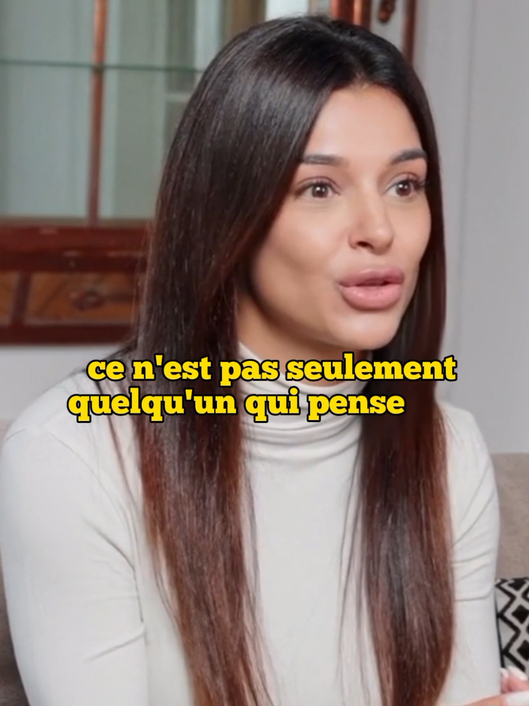 Les personnes qui réfléchissent trop sont les meilleurs à aimer. Observe attentivement. #couple #amour #Love #pourtoi 