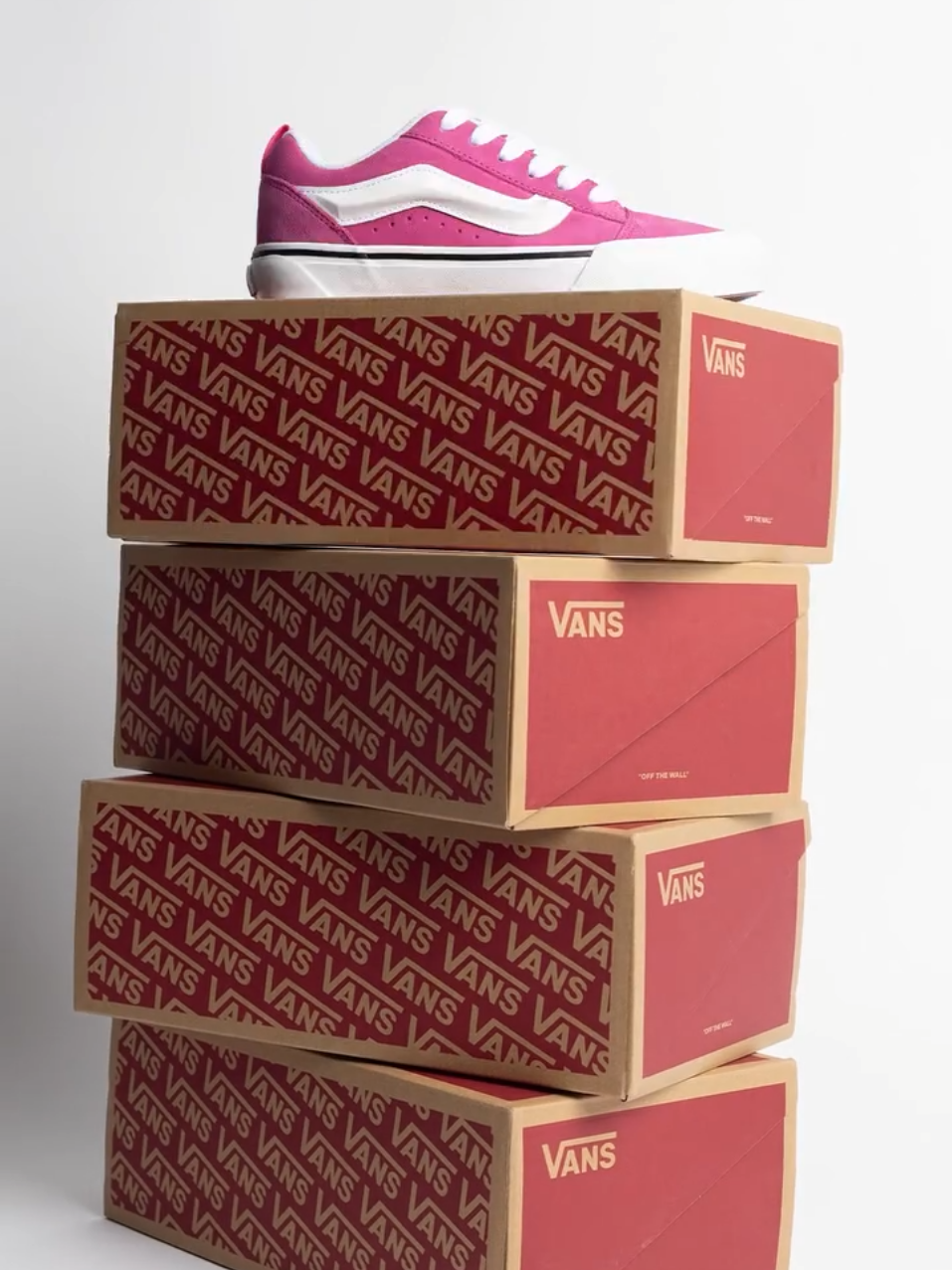 VANS KNU SKOOL • • #vans #vansoriginal #vansindonesia #vansslipon #vansoldskool 