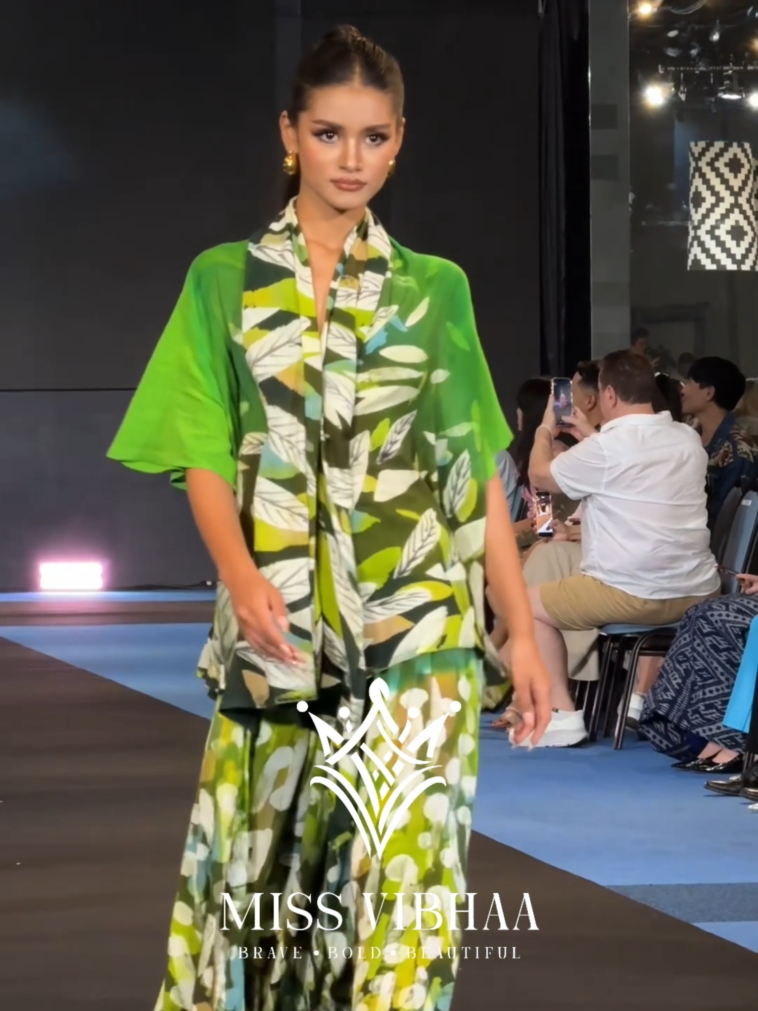 ✨ Miss Vibhaa 2025, @jessica_singh_thakuri, graces the runway in Thailand 🇹🇭 — showcasing elegance and confidence during her journey at Miss Grand International 👑💫 #braveboldbeautiful #missgrandinternational #umangacreation #MissVibhaa #missnepal