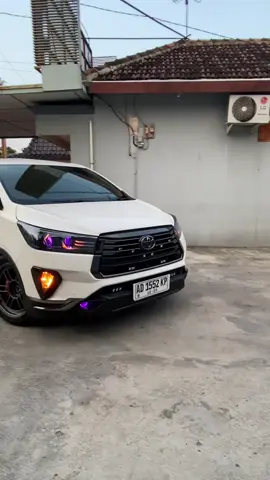 JUAL INOVA Q 2016 DISEL METIC #Inova Rebond Q 2016 Metic Solar Upgrade Venturer Facelift, KM 125, Mobil Full Variasi, Interior Standart Original, bersih rapi.. Spek Pelk RPF lebar 9.5 ET 25 R 18 Ban 4 baru semua, BBK Depan Brembo CTSV  6Pot BBK Belakang Brembo 4Pot, Knalpot Absolute Full System, Per Costum depan 1jari belakang 2jari, Balance Arm, Lampu Deoan Pro7 Modul Matrik 16Titik stoplamp belakang model seven style, Bumper Depan Upgrade Facelift Original, body kit Full Original Toyota Baru semua. Mesin Halus, gak ada rembes, metic responsif,. Mobil tinggal pakai cocok buat anak muda..#2gdinnova #bionic #biledprojector #fypシ゚viraltiktok @ekobudi_89