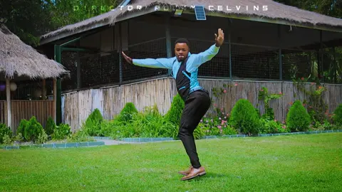 @ken kijana  ndeke yamuthanga will definitely kill me for playing with his behind the scenes like this😂😂😂#ndekeyamuthanga #viral  #kenyanmusic #directorrockycelvins  #victorylap #fredagain #skepta #denzelcurry  #celvinsvisuals 