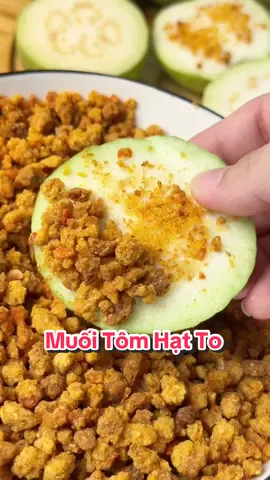 Muối ớt tôm hạt to ăn giòn ngon nha mấy bà oi #minhthu2597 #muataitiktokshop #muoitom 