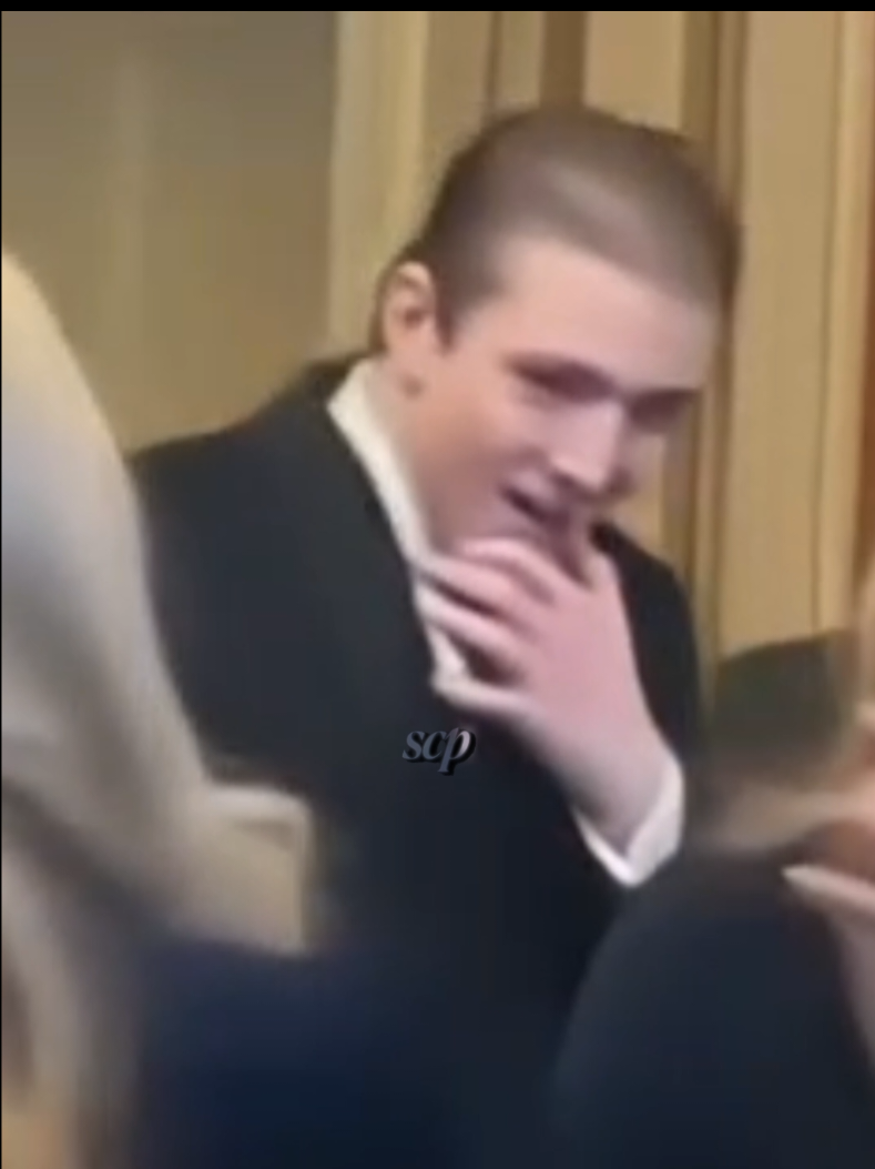 LIKE A WHAT BARRON??  #BARRONTRUMP #viral #hot #fine #specializedcrockpot 