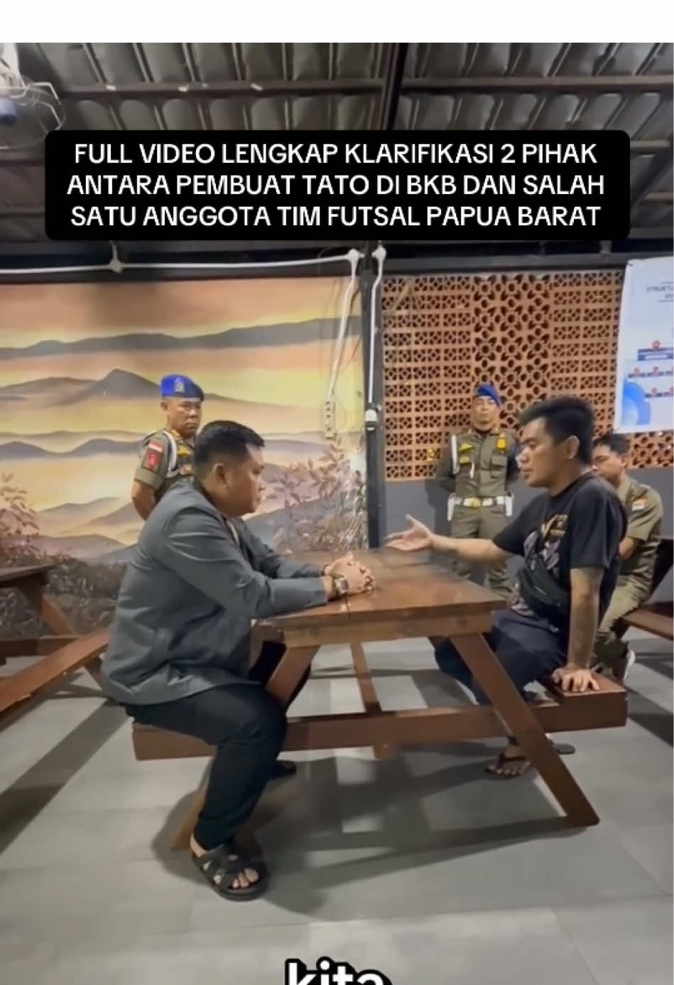 Kabar viral mengenai seorang atlet Pekan Olahraga Nasional (Pornas) Korpri asal Papua yang disebut menjadi korban pemalakan hingga Rp1,5 juta untuk pembuatan tato di sekitar kawasan Benteng Kuto Besak (BKB), Palembang, akhirnya ditindaklanjuti oleh Pemerintah Kota. https://palembang.tribunnews.com/metro/1297326/penjelasan-kasat-pol-pp-palembang-soal-dugaan-pemalakan-pasang-tato-atlet-korpri-asal-papua #palembang #bentengkutobesak #pariwisata #klarifikasi #viral 