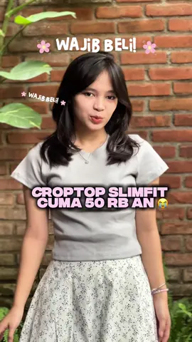 Croptop Slimfit cuma 50rb an ‼️😭 #foryoupage #croptop #cardigan #atasanwanita #OOTD 