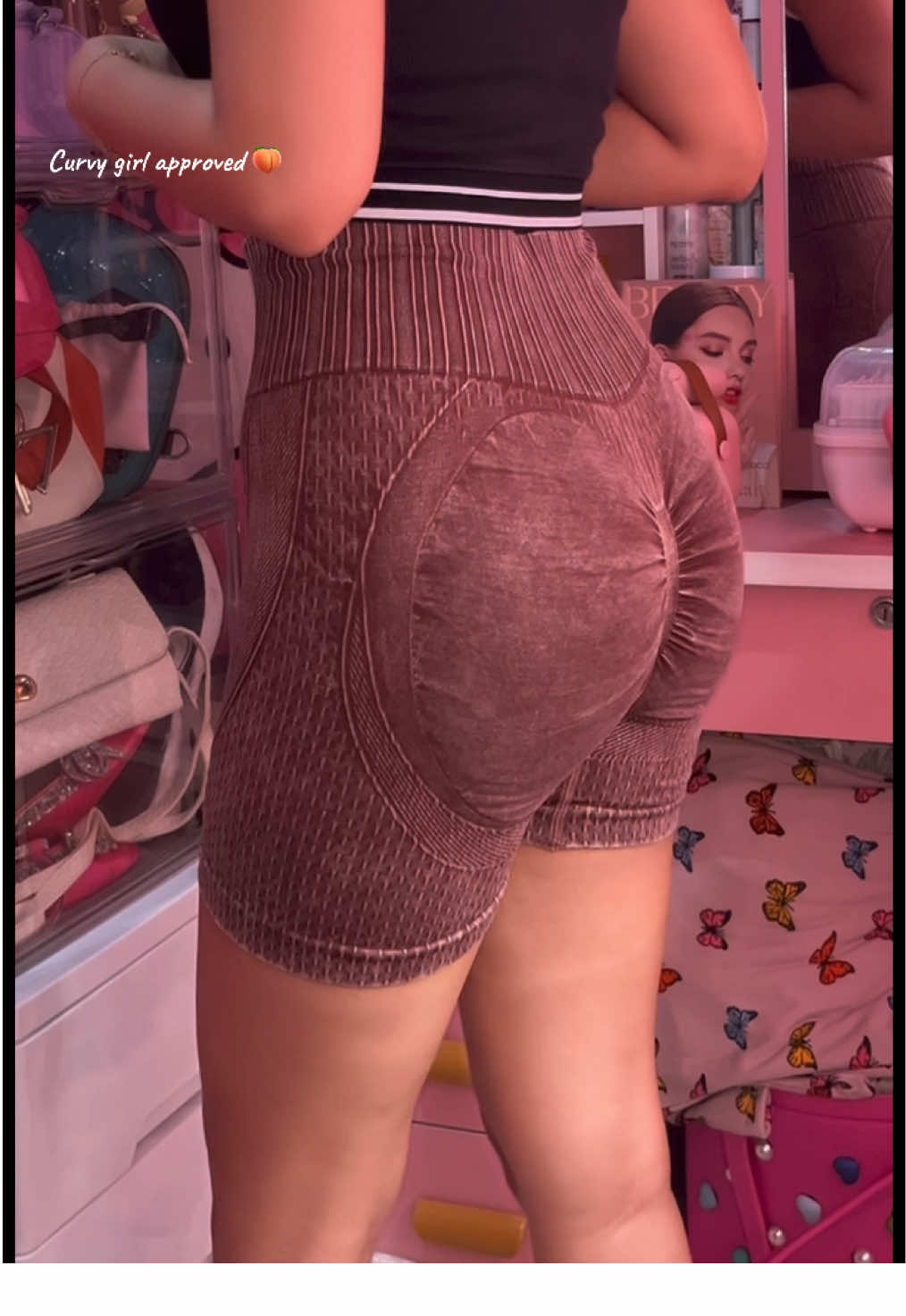 Curvy girl approved 🍑 #yogashorts #gymoutfit #workoutfit #yoga #fyp 