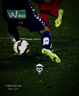 Neymar no auge era um monstro 😮‍💨 #neymar #neymarjr #skills #futebolbrasileiro #dribles  
