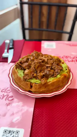 MME CHICKEN + GILMORE GIRL BE LIKE 🥹🍂🍁 #automne #brunchparis #brunchhalal #BonPlanParis #paris 