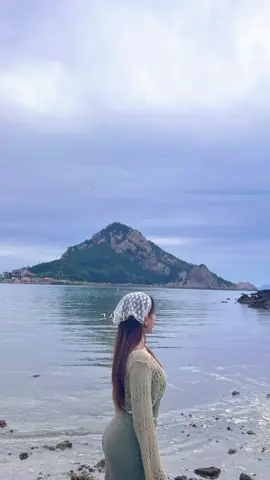 ပင်လယ်ပျော်💚🤍#sea #beach #fyp #trending 