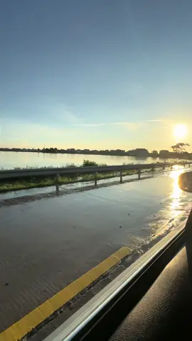 Sau những cơn mưa, bầu trời lại sáng. Sau những tổn thương, lòng người lại bình yên hơn