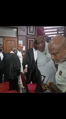 BREAKING NEWS - Oct. 8, 2025 Tension filled the air today as Mazi Nnamdi Kanu arrived at the Federal High Court, Abuja, for the continuation of his case. Supporters watched closely as he walked into the courtroom - many noticed he barely swung his arms while walking, sparking fresh concerns about his wellbeing. Could this be a sign that something isn't right? We'll bring you full details after today's court session. Stay connected for real-time updates!….. #nnamdikanu #court #viral #fyp #foryoupage 