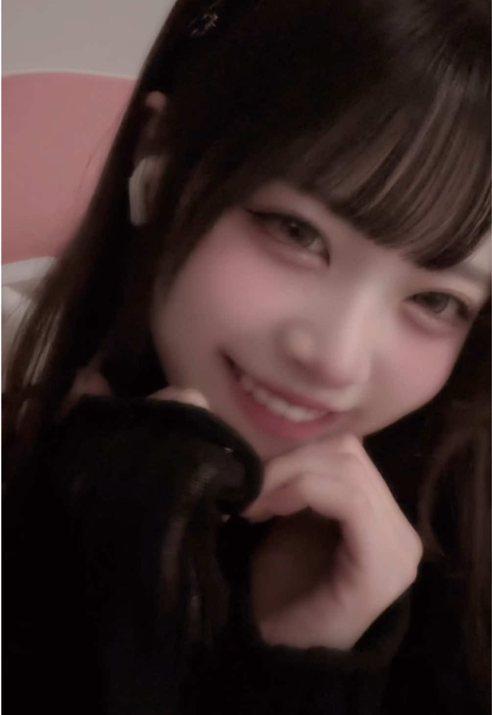 ブラックまむ( •̀ᴗ•́ )🖤🖤 いつもと雰囲気変えてみた日ᐢ> ·̫ <ᐢ🖤🧡 #モンロー #阿部真央 さん #iLiFE #アイライフ #あいらいふ #idol #アイドル #小熊まむ 