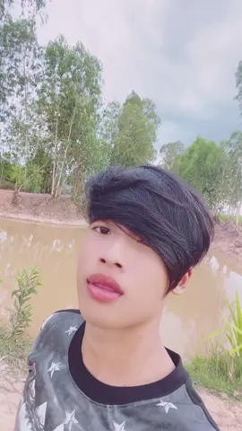 #ចង់ល្បីដូចប្រូដែរ😹🤣🤣🤣🤣 #24hours #bye sork bro v🩴👩‍🦲