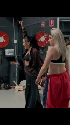 bow down with the bestie girl @Soraya Zapata #fyp #bowdown #Homecoming #trending #dance  