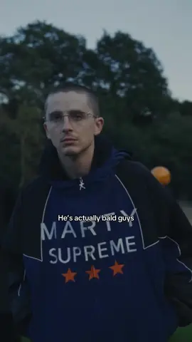 He looks so British now idk how to explain it  #timotheechalamet #timothéechalamet #timotheechalametedit #timothéechalametedit #fyp #aidanzamiri #martysupreme #foryoupage 