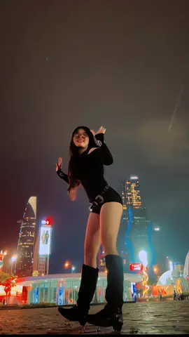 Quẩy trên beat của vinahouse 🤟🤟  #dance #fyp #xuhuong #trending 