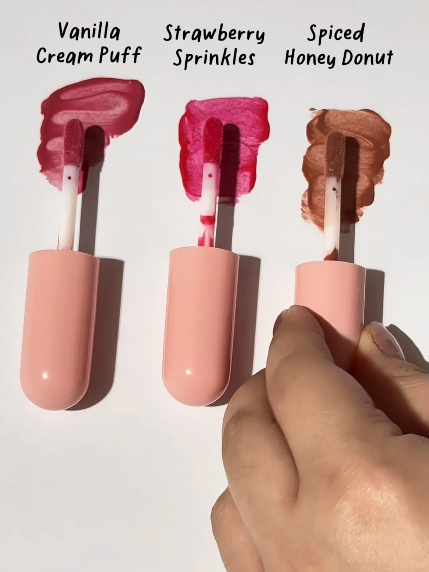 High shine, lightweight feel ✨ Our Donut Glaze lip glosses are limited edition so grab them while you can 👀🍩 #kimchichicbeauty #donutglaze #lipgloss#donutellahamachi