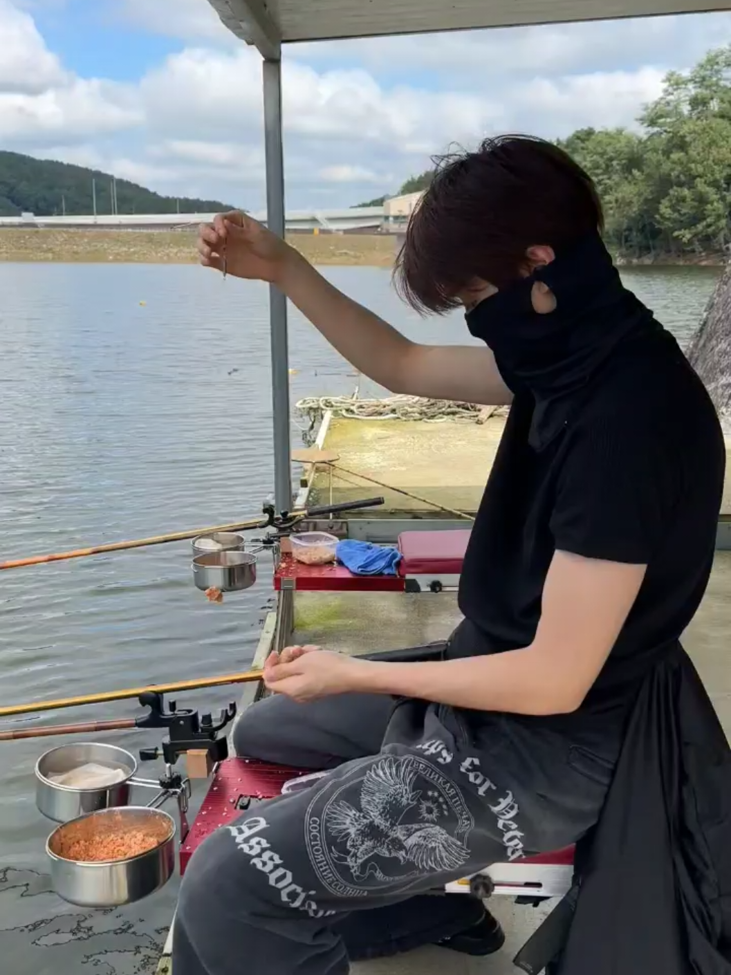 sungchan went fishing on chuseok 🎣 . #riize #라이즈  #sungchan #성찬 