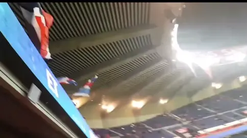 Un message aux marseillais chant ultras parisiens #psg #virageauteuil #cup 