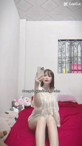 Tuần sau full đám..dụ đc ông chồng chở đi xì phố mua đồ…lên đồ xong mưa đi ngủ luôn 😅