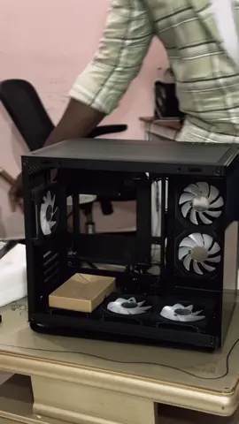 New pc case #ciyaalzoone #foryoupage #pcgamer #somalitiktok 