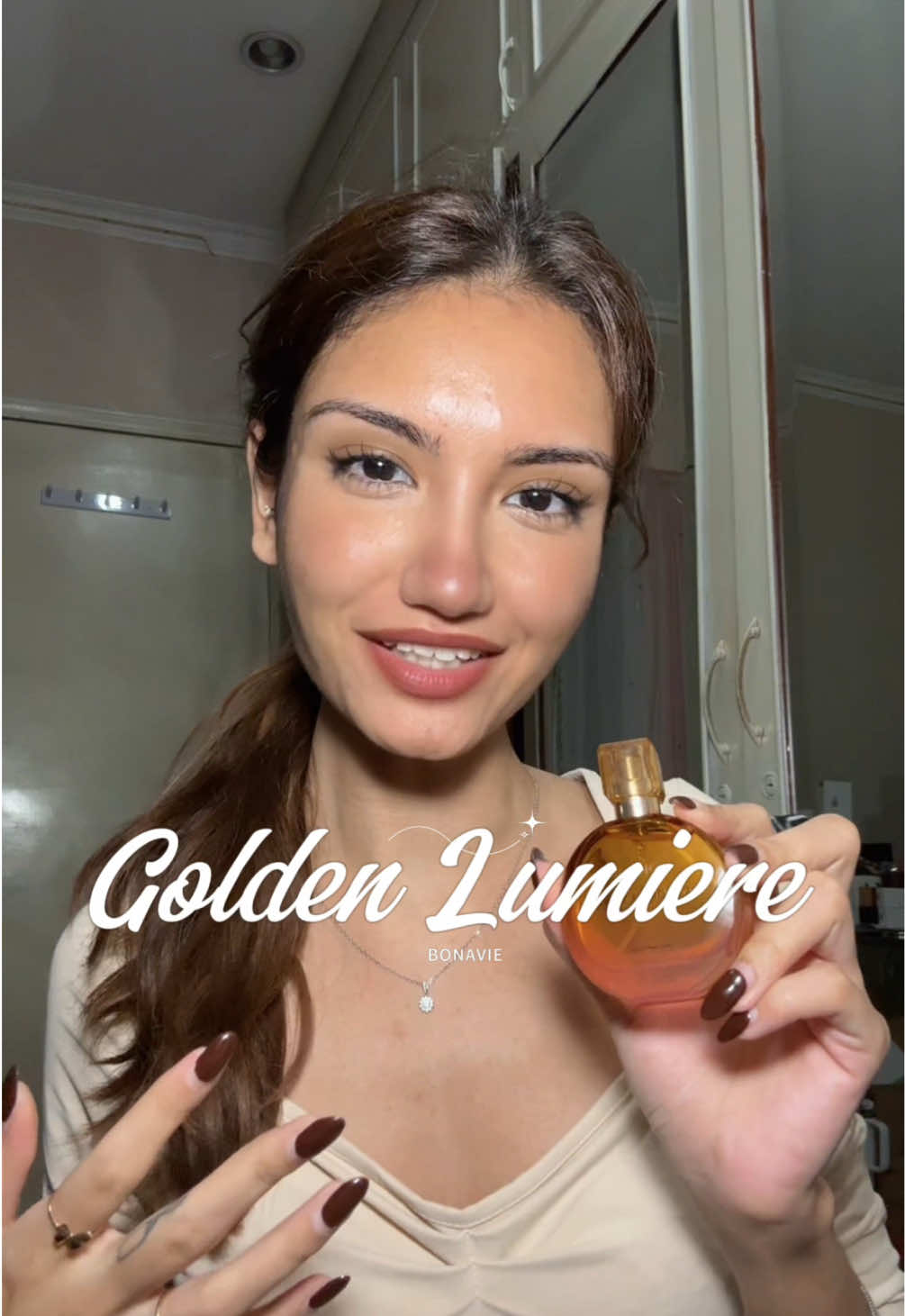 Replying to @ada.riandisini salah satu wangi kunticore terenak si jujur, penggemar wangi jasmine tuberose majuu   Brand mentioned: @bonavieofficial 