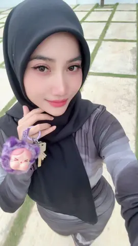 ku pandang-pandang 👀 Selamat petang...