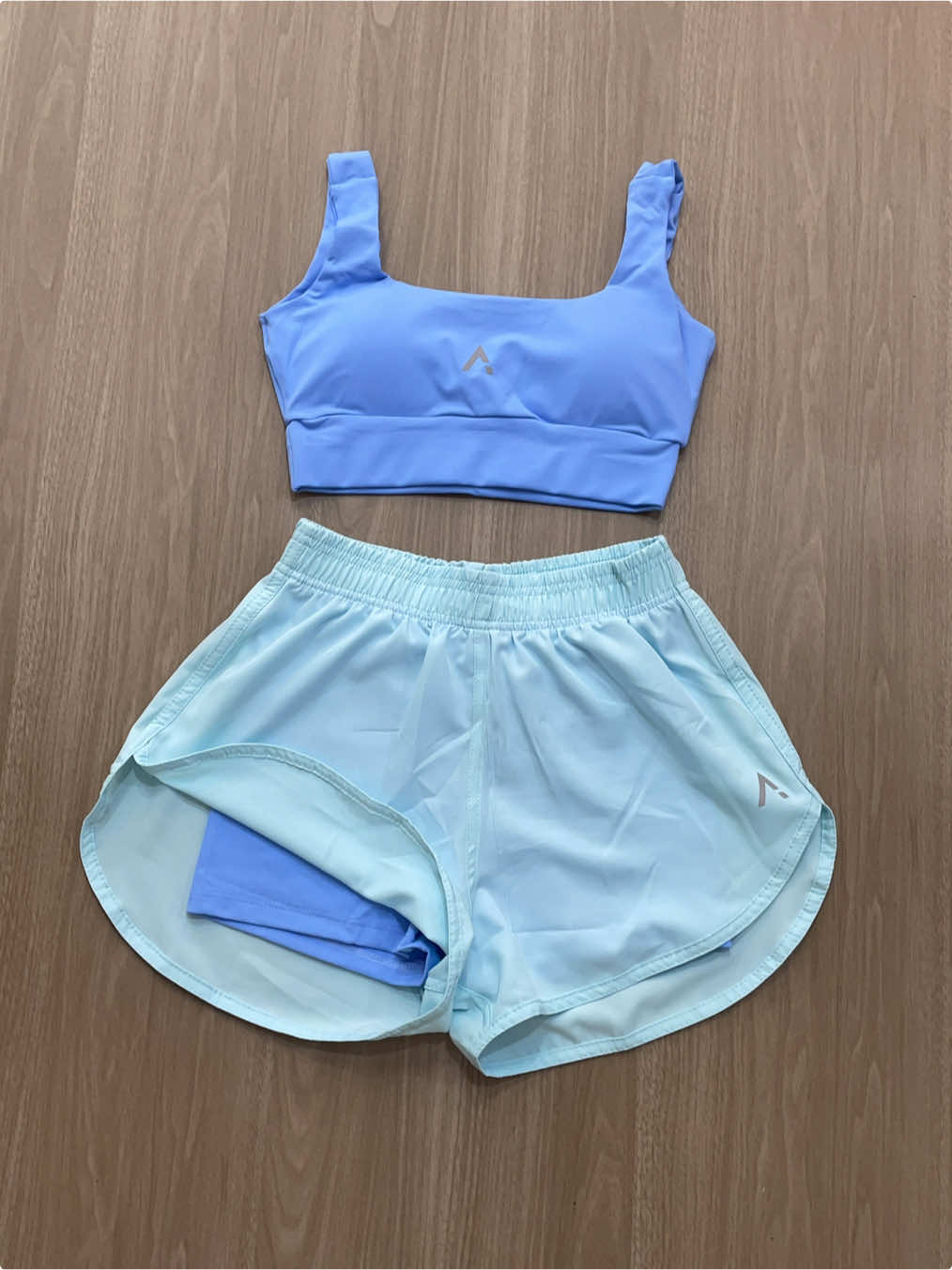 O mais vendido🩵comenta LINK 🔗  ID na Shopee: BBH-MCZ-JJX Conjunto de short duplo soltinho fitness  Enviamos para todo Brasil 🇧🇷  Loja online ipatinga-MG #lojaonline #lookfitness #trend #shopee #conjuntofitness 