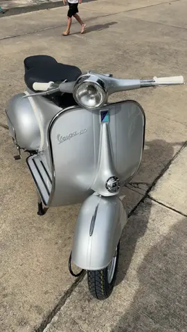 Vespa 64 จัดทรงอิตาลีอัพล้อ 10 แล้ว เครื่องPX โสดจร้า #vespa  #vespathailand  #vespaclassic  #รับประกอบเวสป้า #ไข่หวานเวสสะป้า2t 