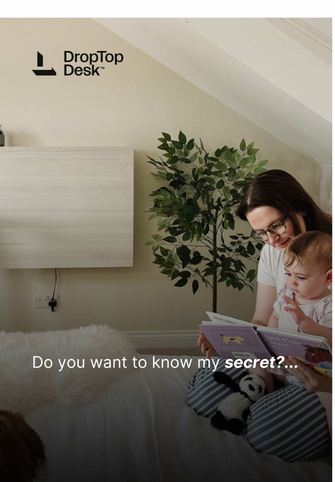 A full home office setup in your bedroom, only with DropTop. 👀 #homeoffice #bedroomdecor #decor #wfhsetup #desk 