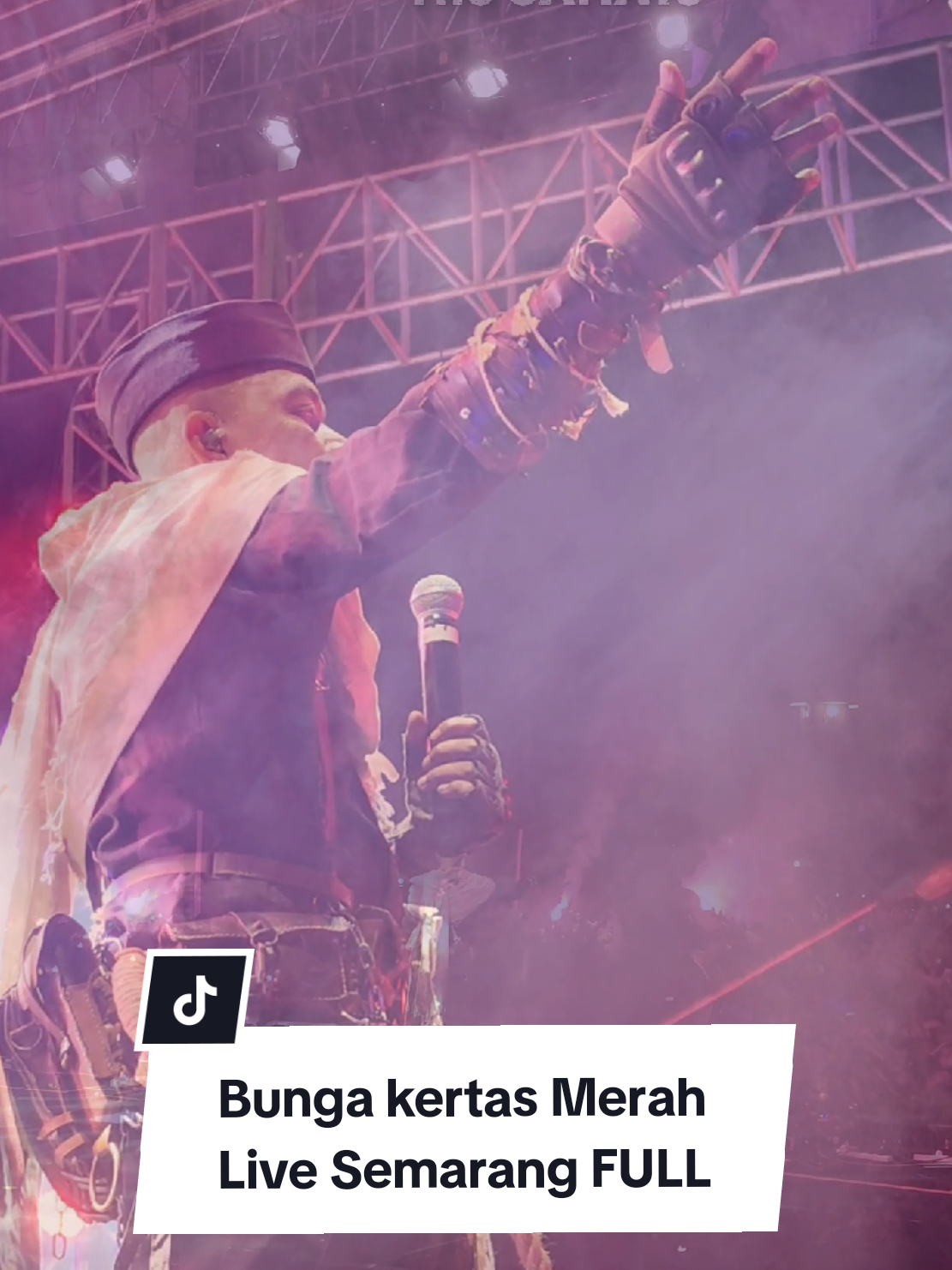 Bunga kertas Merah berduri Full Live In @lagilagifestival  @Romi Jahat @Nilai Merah  #bungakertasmerahberduri #romiandthejahats  #lagilagifestivalsemarang #punk #romijahat 