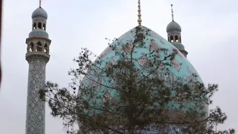 السلام على الإمام المهدي صاحب العصر و الزمان أدركنا يا إبن الزهراء🙏🏻