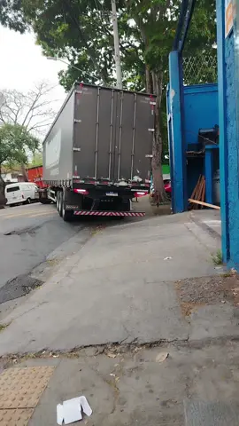 Vídeo original... #foryoupage  O tiozinho Corinthiano estava tentando ajudar o motora, foi uma pena que o Chofer não conseguia ver ele pelo retrovisor 🤣🤣🤣🤣 O tiozinho Corinthiano aprendeu com o Yuri Alberto, o jogador Yuri Alberto também tenta ajudar o time dele, só que ele não consegue 🤣🤣🤣🤣🤣🤣🤣🤣🤣🤣🤣🤣🤣🤣🤣🤣🤣🤣🤣🤣🤣🤣🤣🤣🤣🤣🤣🤣🤣🤣🤣🤣🤣🤣🤣🤣🤣🤣🤣🤣🤣🤣🤣🤣🤣🤣🤣🤣🤣🤣🤣