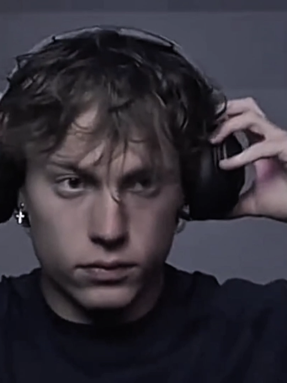 bạn còn nhớ giai điệu này chứ#violin #music #countingstars #edm #viral 