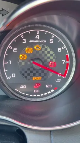 ☎️7️⃣8️⃣4️⃣8️⃣9️⃣0️⃣6️⃣4️⃣4️⃣👈 Mercedes-AMG C43 4MATIC 2017 • Silnik 3.0 V6 BiTurbo – 367 KM ⚡ • Automat 9G-Tronic ⚙️ • Napęd 4MATIC – 4x4 ❄️ • Przebieg 102 000 km 🛣️ • Kolor Czarny metalik 🖤 💎 Wyposażenie: 🎵 Burmester – dźwięk premium 🛋️ Skórzana tapicerka, podgrzewane fotele ♨️ 🌌 Panoramiczny dach 📸 Kamera cofania + czujniki parkowania 🚘 Sportowy pakiet AMG – felgi, zawieszenie, kierownica 🏁 💡 LED High Performance 📱 Apple CarPlay / Android Auto 🔑 Keyless Go 📍 Łomianki, ul. Warszawska 17 📌 Stan perfekcyjny – czysta przyjemność z jazdy i dźwięku AMG 😎 ⸻ Sprowadzamy auta z USA, Kanady i Europy 🌍 Pełny pakiet: zakup, transport, akcyza, odprawa, naprawa. 💡 Do 50% taniej niż lokalnie! 📲 Kontakt: +48 784 890 644 +48 731 765 736 +48 888 609 155