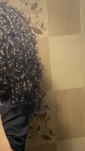 👩🏻‍🦱 #L #curlyhair 