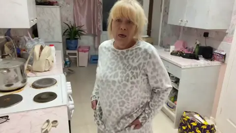 Day 21 … 30 day danceformation challenge highlights #upcomingviraltrend #30daychallenges #dancechallenge #dancing #dancer 