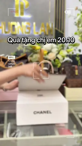 Quà tặng ý nghĩa 20.10 cho chị em💋🥰#xuhuong #tuixach #viral #tuihieu 