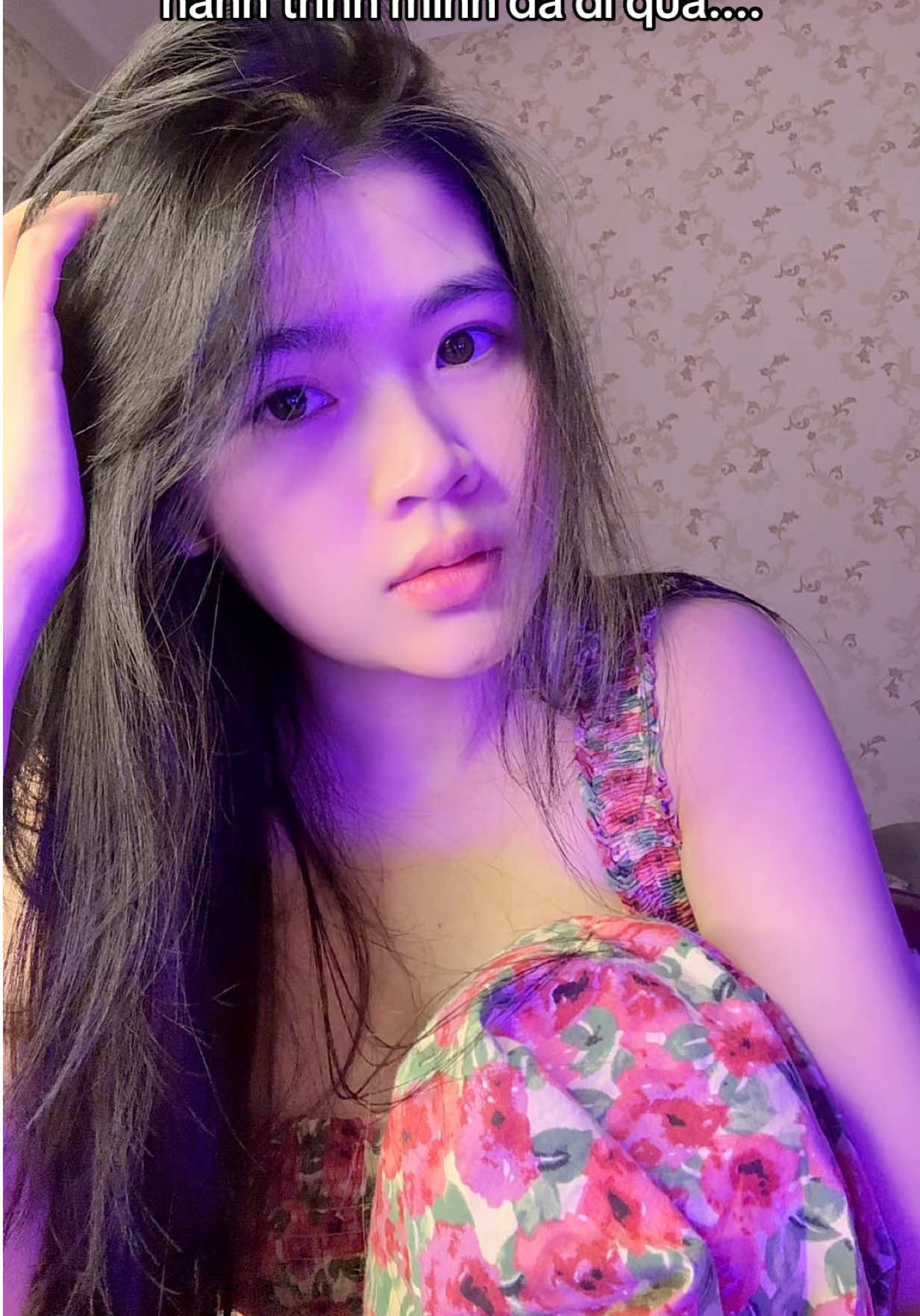 Mình mắc kẹt trong những chuyện đã rồi, nó trở thành những vết thương khá lớn khó để có thể chữa lành.... tự dưng mình muốn như thời còn bé nhớ những nụ cười hồn nhiên đầy sự tự tin, nhiệt huyết tràn đầy tích cực vô tư hồn nhiên.... 