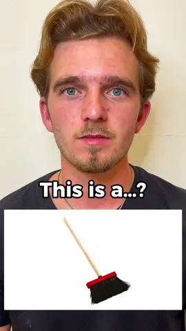 Can you name these things in English? #speakeasymatyas #englishpronunciation #speakeasy #practiceenglishspeaking #englishvocabularylearning 