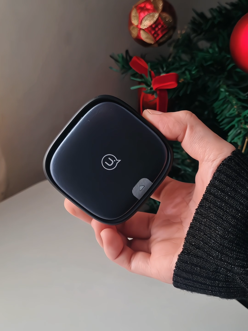 Lagi kang on-the-go?✈️ This 6 in 1 charging box keeps your cables tangle-free! 🔌👜 #usamsfastcharger #multifunctionalcharger #usamsph #fyp #travelessentials 