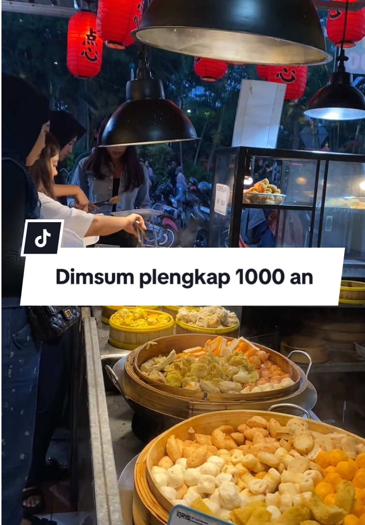 Dimsum terlengkap di kota batu, ngambilnya prasmanan mulai 1000-an 😍 @RedDoorz Indonesia  #reddoorzid #redtravelers #bukasemuapintu #reddoorz #dimsumviral 