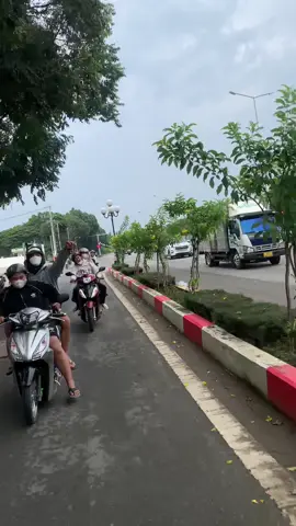 Nayyy đc gặp idoll 