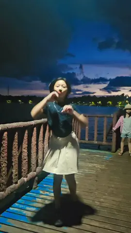 ဝါသနာတားမရ#မိုးသီး #kiddance #dance 