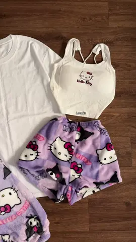 وين الكبلز 🥹❣️#explorereels #fyppppppppppppppppppppppp #بجامة #هيلوكيتي 