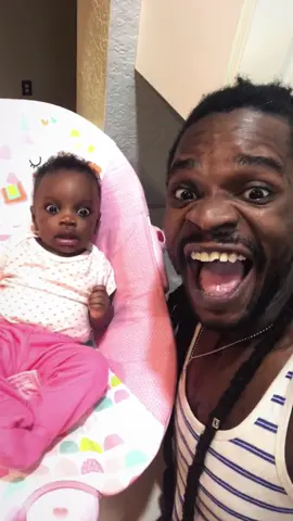 How to stop a child from crying #funny #reaction #cutebaby #dad #foryou 