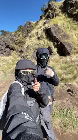 buruan bikin sama besti kalian🤩 #pendakigunung #trendpendaki #sumbing3371mdpl #segorobanjaran #fyp 