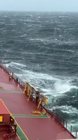 At eto nanaman tayo sa ganitong panahon 🥲😂 #lifeatsea #marinoph #fyppppppppppppppppppppppp #seafarerslifeonboard 
