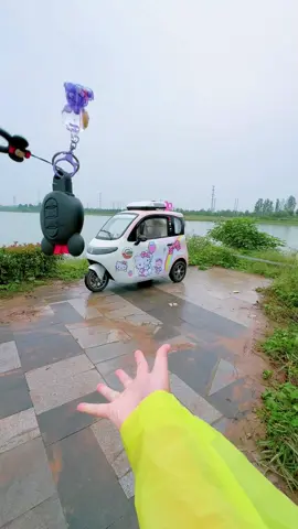 Camping by the lake and eating fried chicken today.🍗 #tricycle #minicar #electriccar #campinglife #limousine #Outdoors #relax #rain #asmr #fyp 