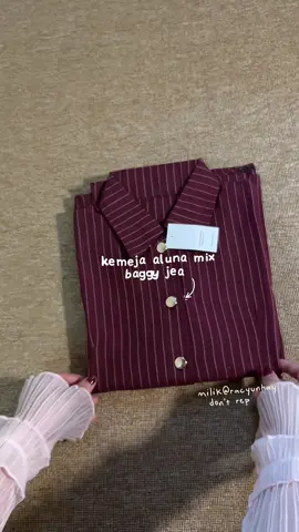 aluna cakep bgt kalo di mix sama baggy jeans kaya gini #kemejastripe #kemejawanita #kemejafitbody 